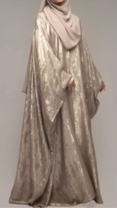 Kaftan Style Abaya : Flowing, luxurious cut often used for weddings, Eid, or parties.